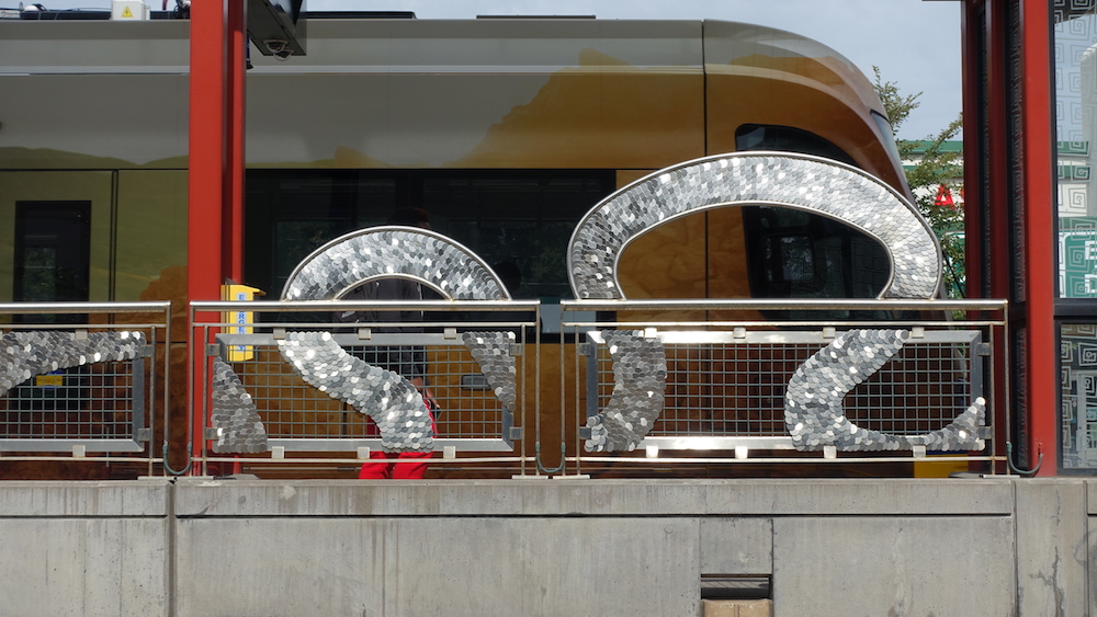 Western Avenue Station art